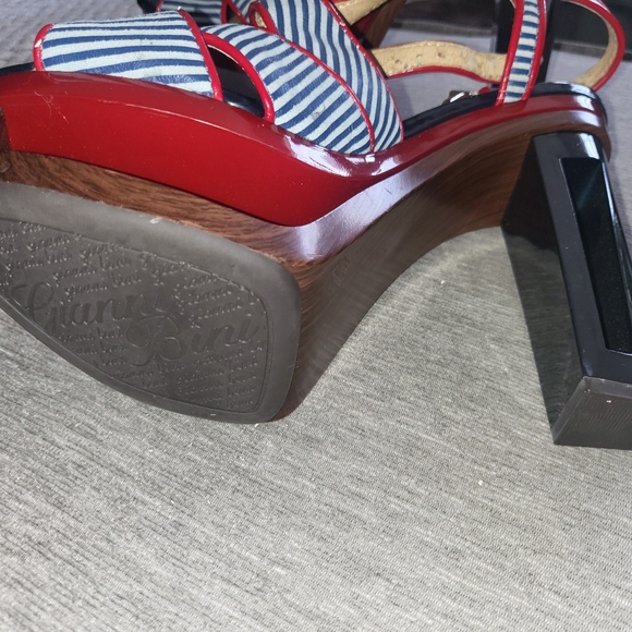 Blue white red sandal- unique NWOT - Picture 3 of 3